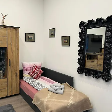 Vipstay - Stilvoll Und Geraeumige Mit Terasse Oder Balkon, Kueche, Kostenloses Parken, Wlan, Smart Tv Apartment Wiesloch