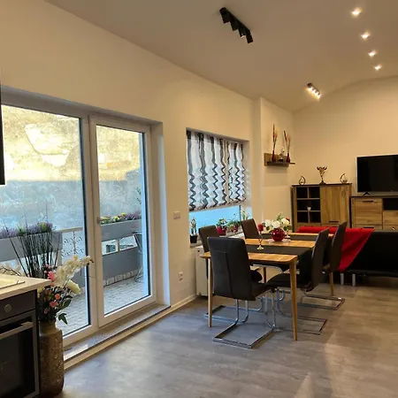 Vipstay - Stilvoll Und Geraeumige Mit Terasse Oder Balkon, Kueche, Kostenloses Parken, Wlan, Smart Tv Apartment Wiesloch