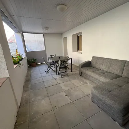 Apartment Vipstay - Stilvoll Und Geraeumige Mit Terasse Oder Balkon, Kueche, Kostenloses Parken, Wlan, Smart Tv *