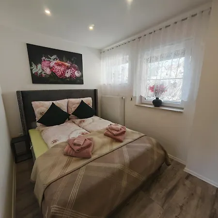 Vipstay - Stilvoll Und Geraeumige Mit Terasse Oder Balkon, Kueche, Kostenloses Parken, Wlan, Smart Tv *