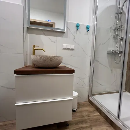 Vipstay - Stilvoll Und Geraeumige Mit Terasse Oder Balkon, Kueche, Kostenloses Parken, Wlan, Smart Tv Apartment Wiesloch