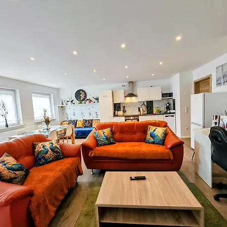 Apartamento Vipstay - Stilvoll Und Geräumige Mit Terasse Oder Balkon, Küche, Kostenloses Parken, Wlan, Smart Tv Wiesloch